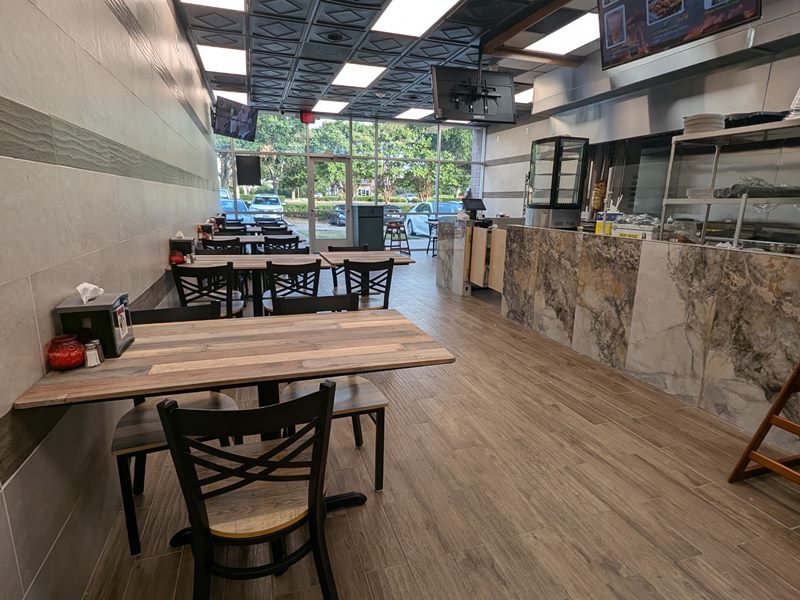 Shami’s Restaurant & Grill interior